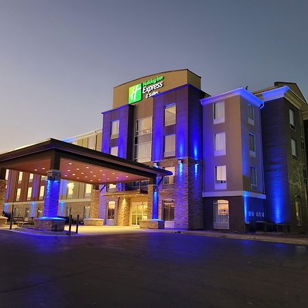 Holiday Inn Express Hotel & Suites Starkville, An Ihg Hotel Exterior photo