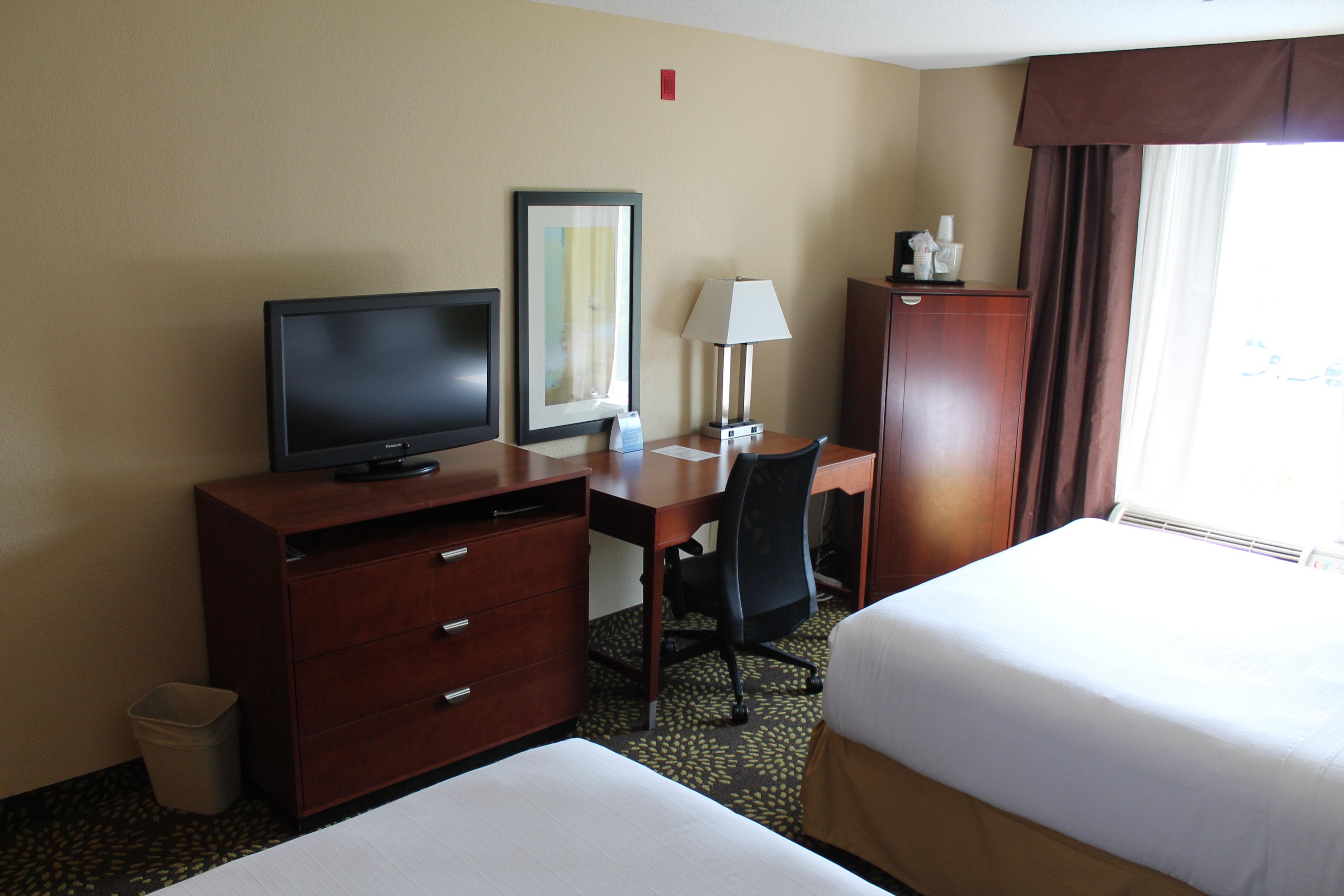 Holiday Inn Express Hotel & Suites Starkville, An Ihg Hotel Exterior photo