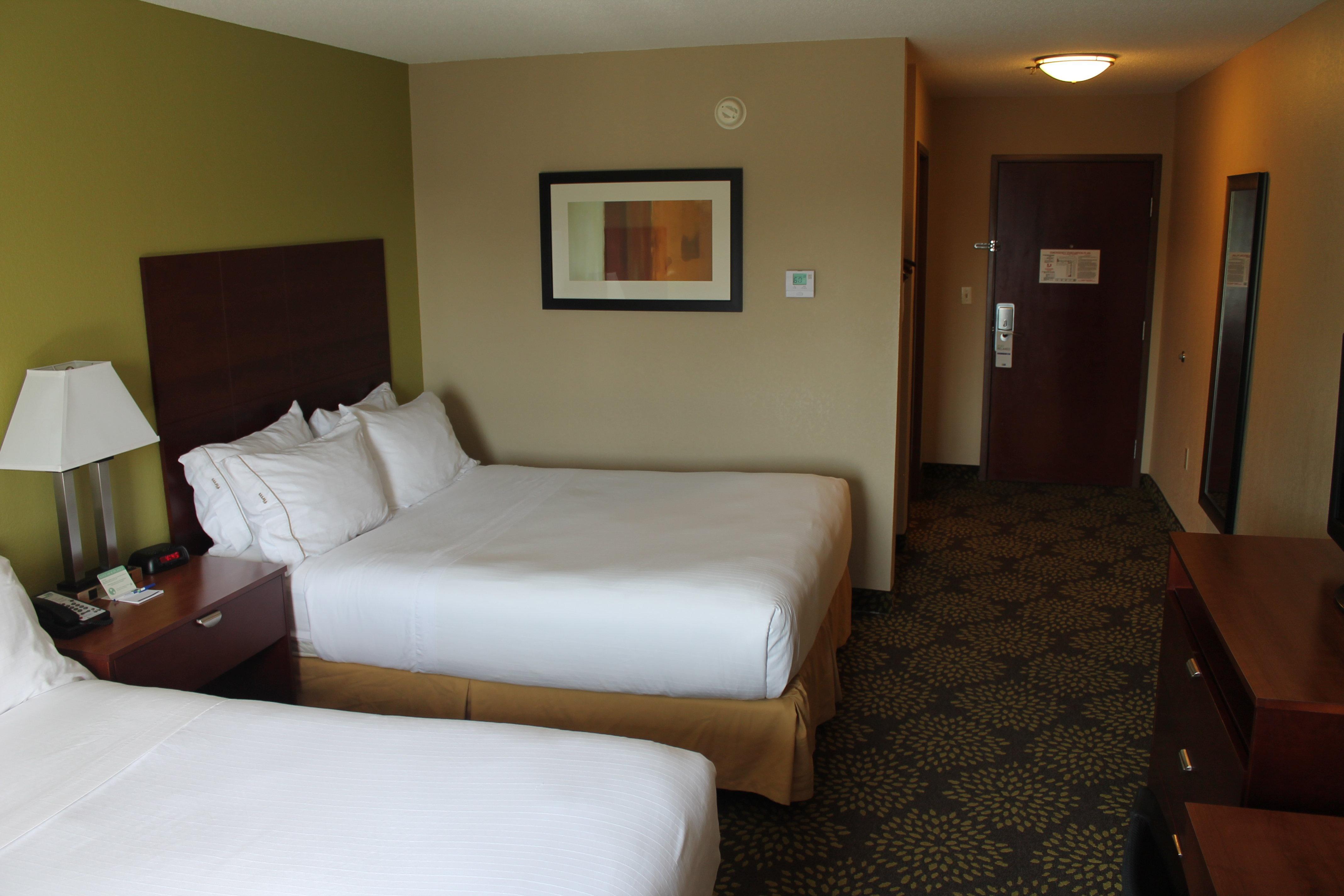 Holiday Inn Express Hotel & Suites Starkville, An Ihg Hotel Exterior photo